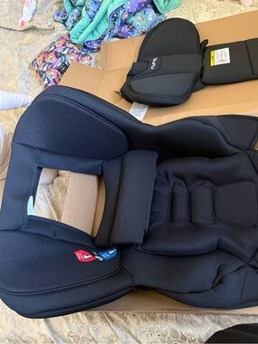 Nuna Infant Insert & Head Support - Black